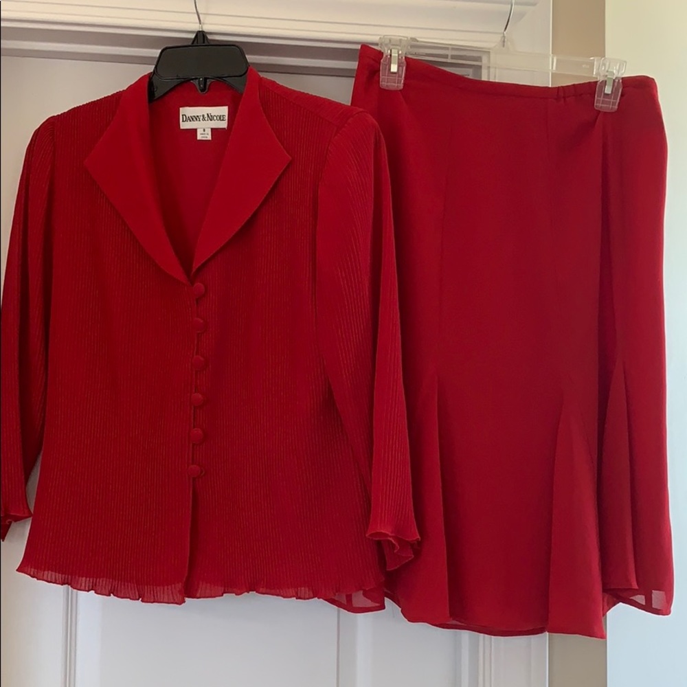 Red 2 piece top and skirt